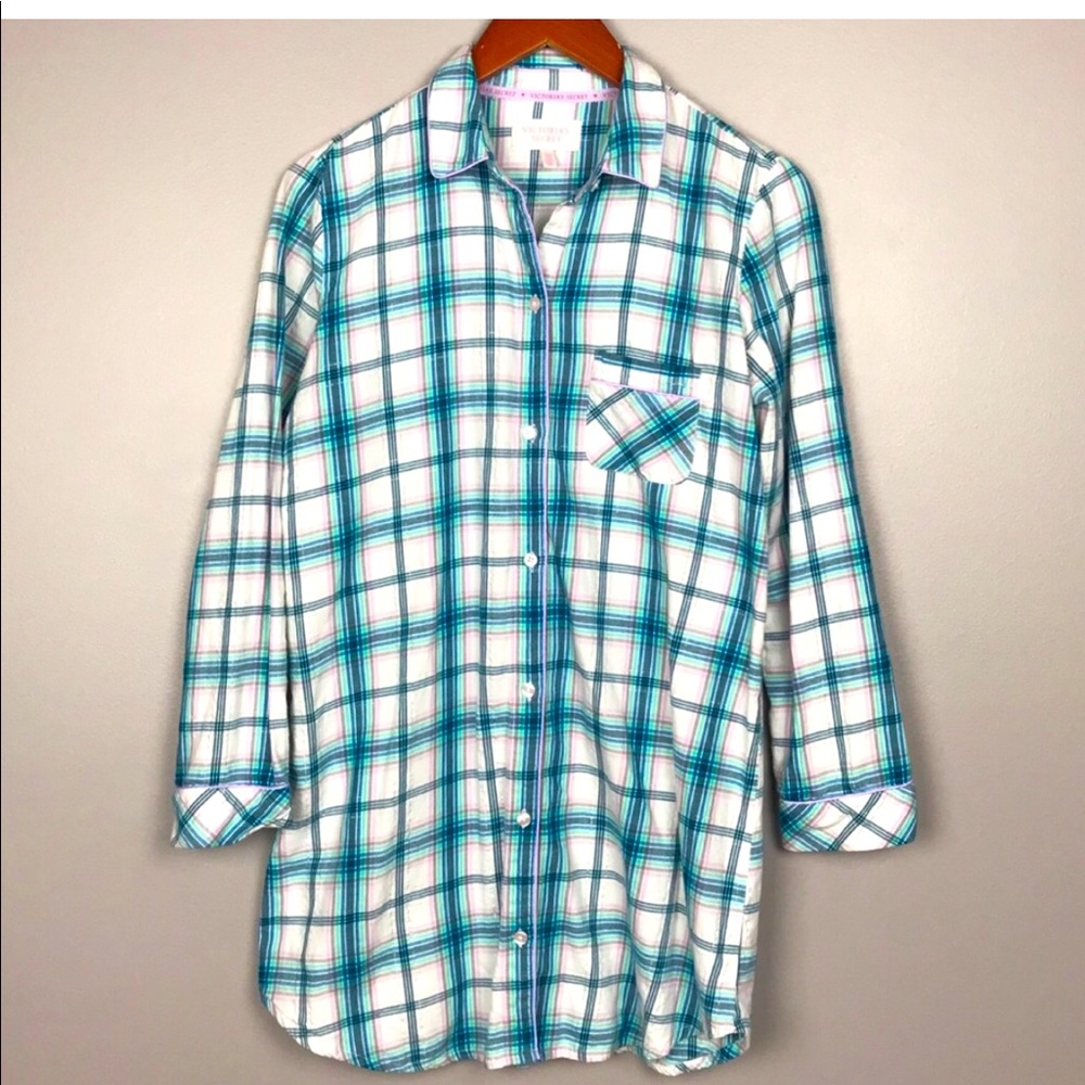 3/$30- Victoria’s Secret Button Down Flannel Sleep Shirt